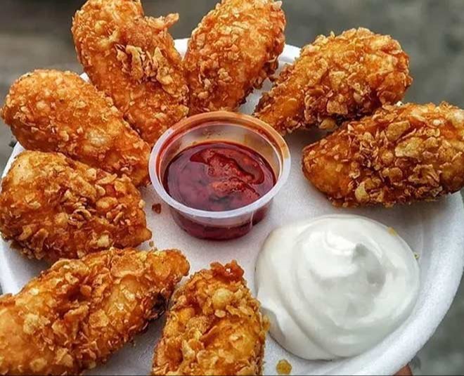Kurkuray Paneer Momos